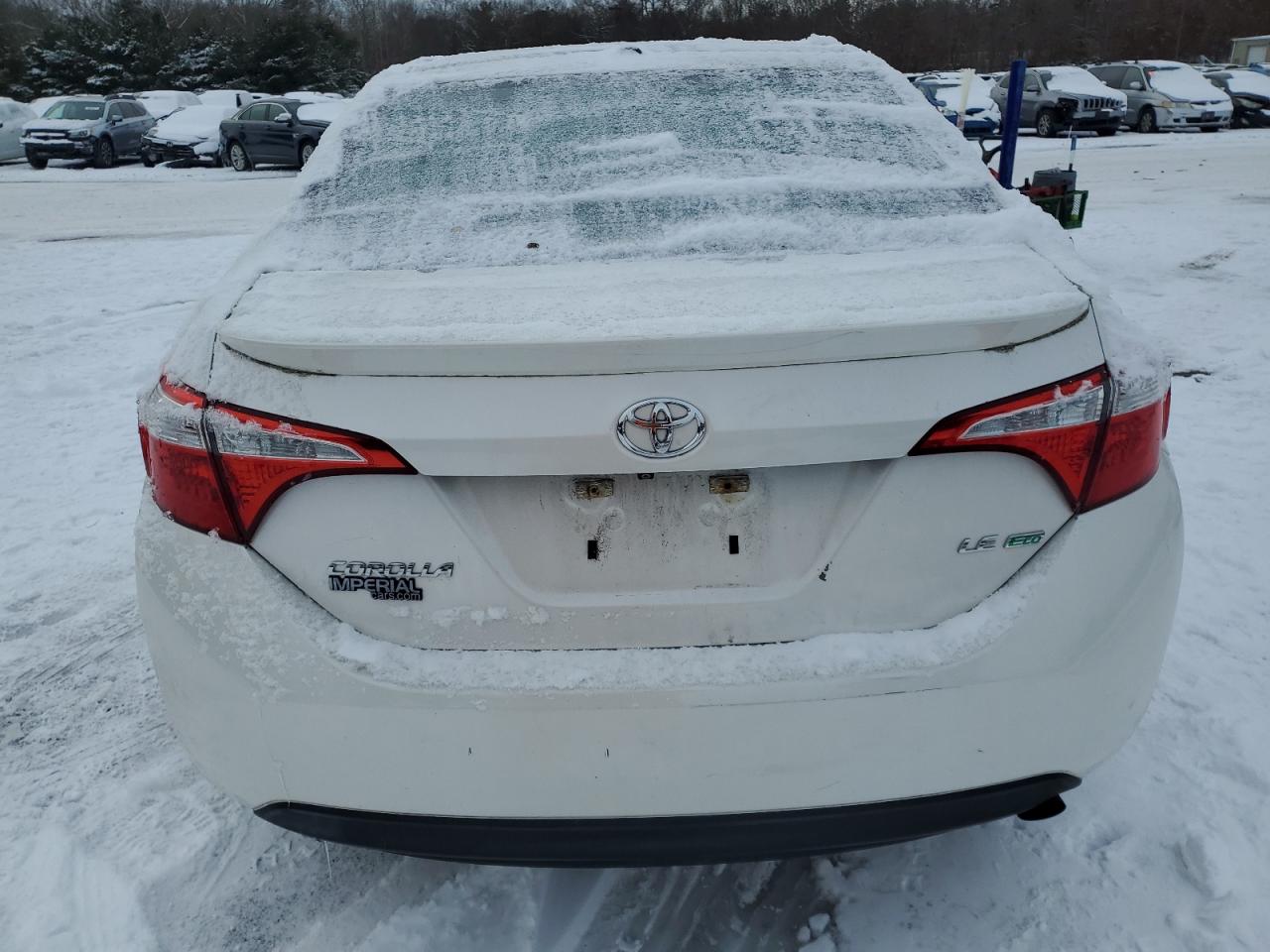2015 Toyota Corolla VIN 5YFBPRHE1FP232338 Copart auction photo, front end / minor dent/scratches damage thumbnail 6