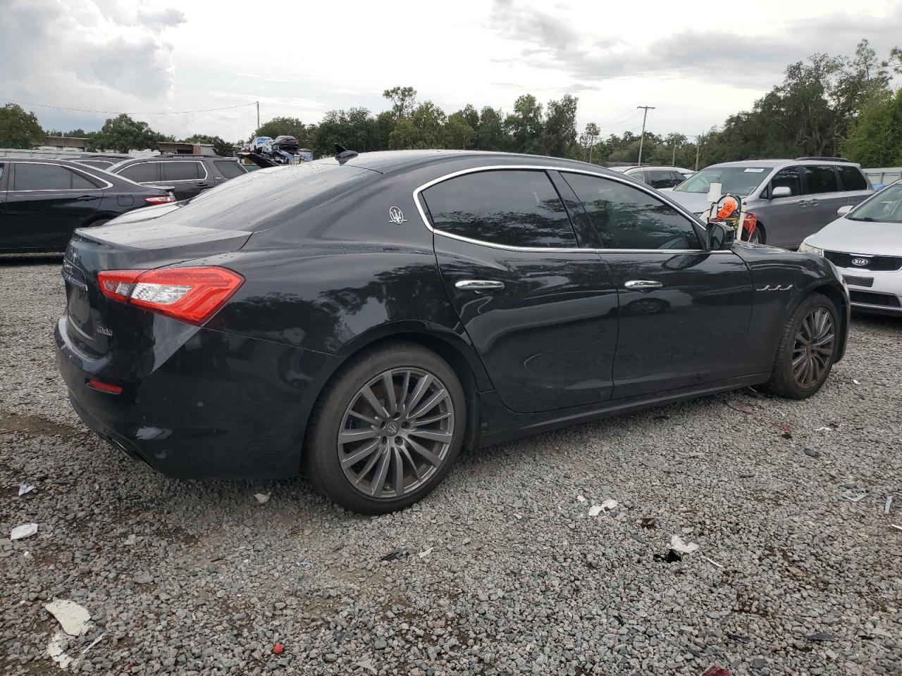 2020 Maserati Ghibli VIN ZAM57XSA0L1351470 Copart auction photo, water/flood damage thumbnail 3