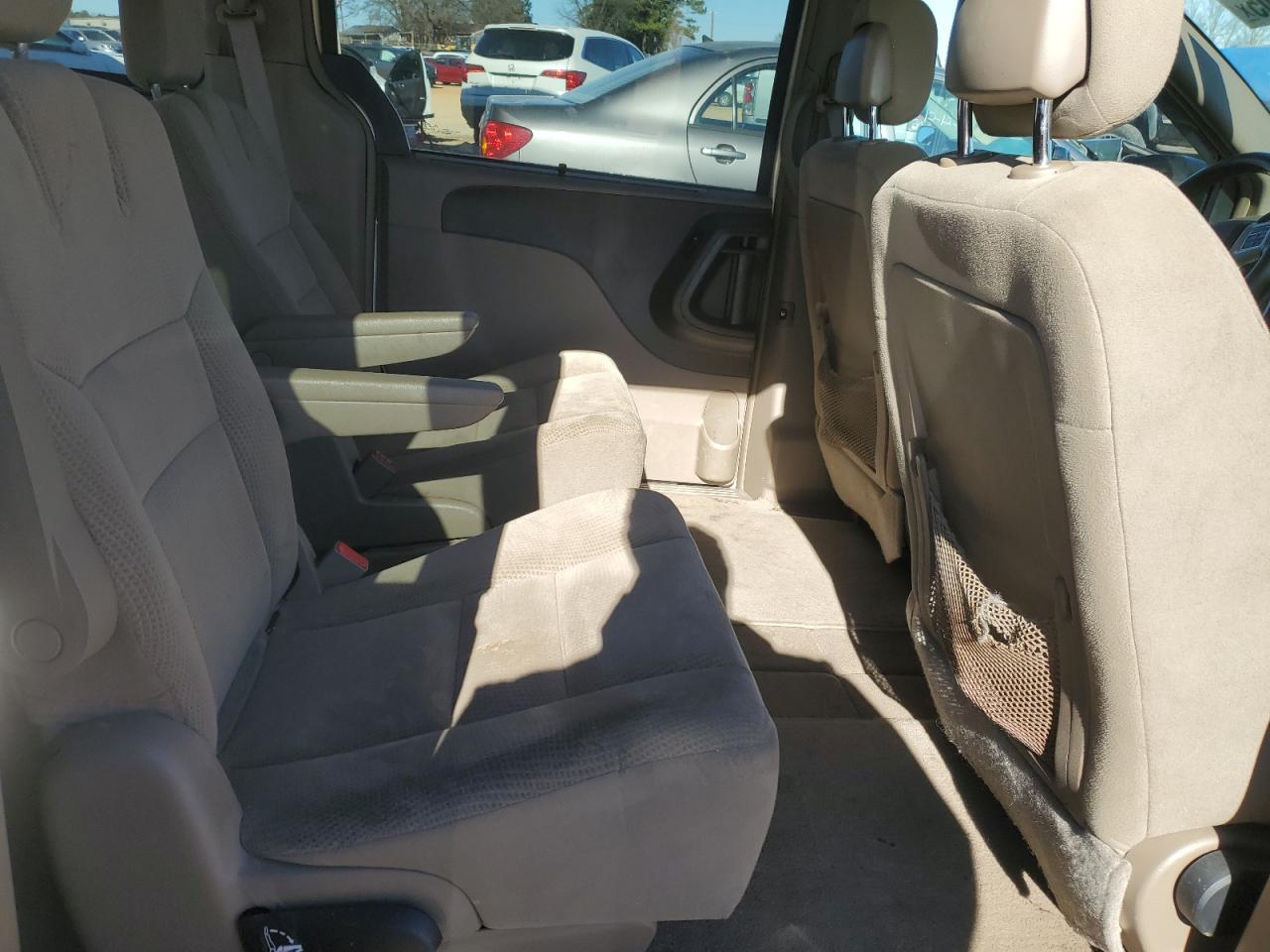 2015 Chrysler Town & Country VIN 2C4RC1BG4FR561699 Copart auction photo, front end damage thumbnail 11