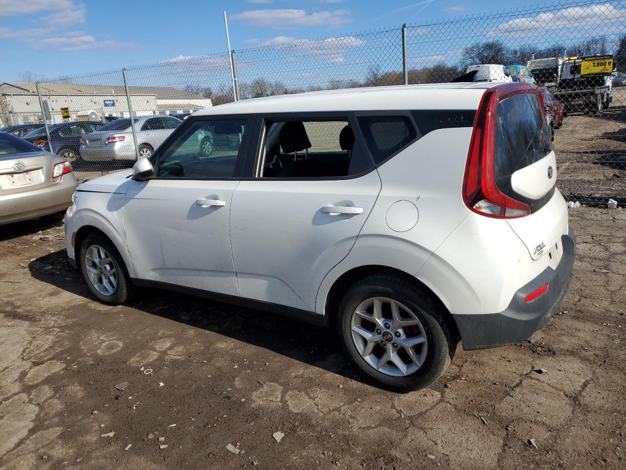 2020 KIA Soul VIN 1NDJ23AU1L7067378 Copart auction photo, side damage thumbnail 2