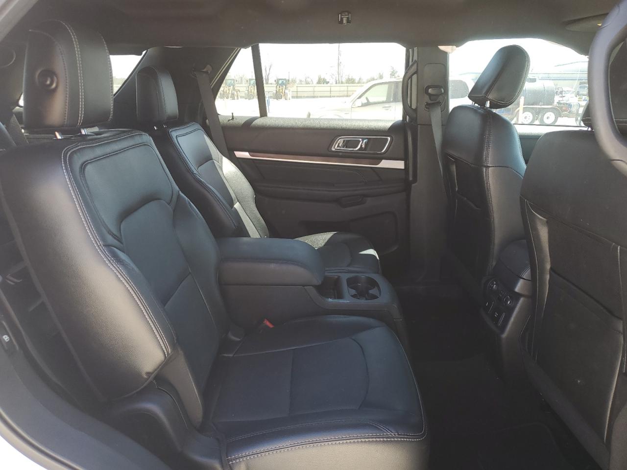 2018 Ford Explorer VIN 1FM5K7FH8JGC07438 Copart auction photo, side / front end damage thumbnail 11