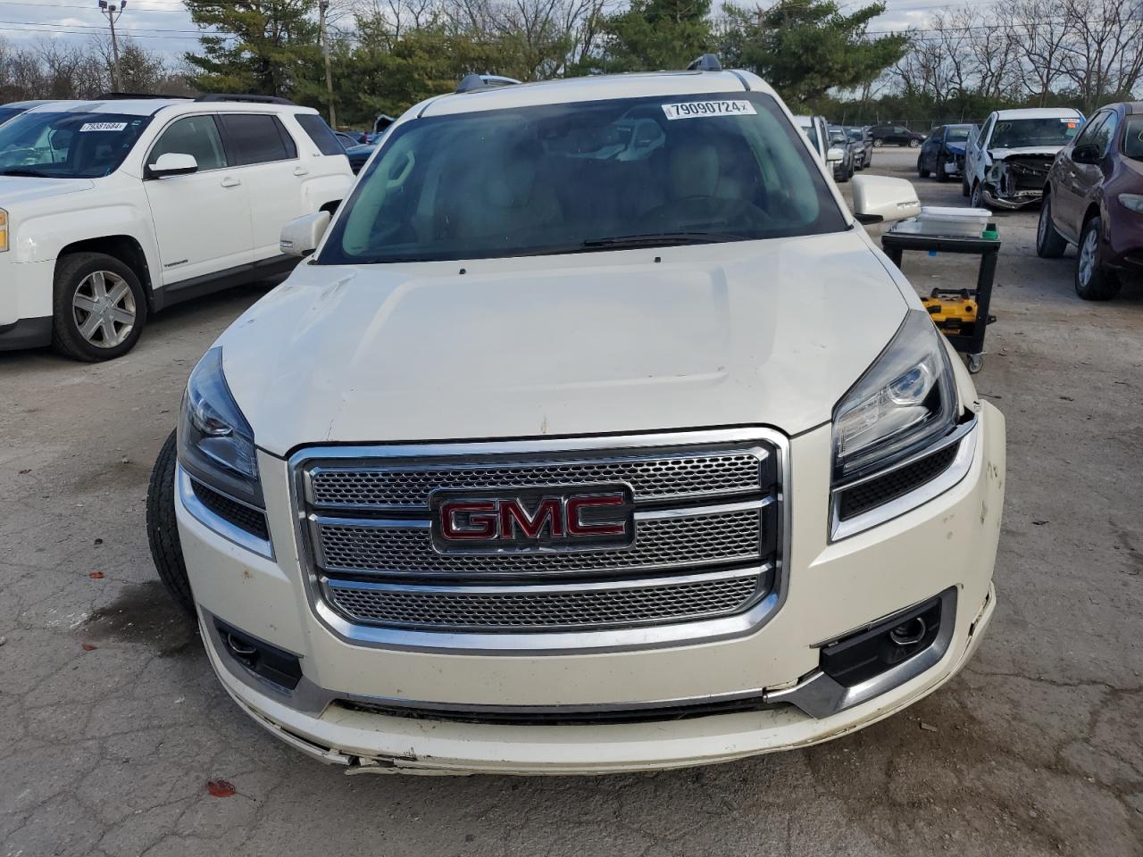 2015 GMC Acadia VIN 1GKKVTKD5FJ132478 Copart auction photo, front end / undercarriage damage thumbnail 5