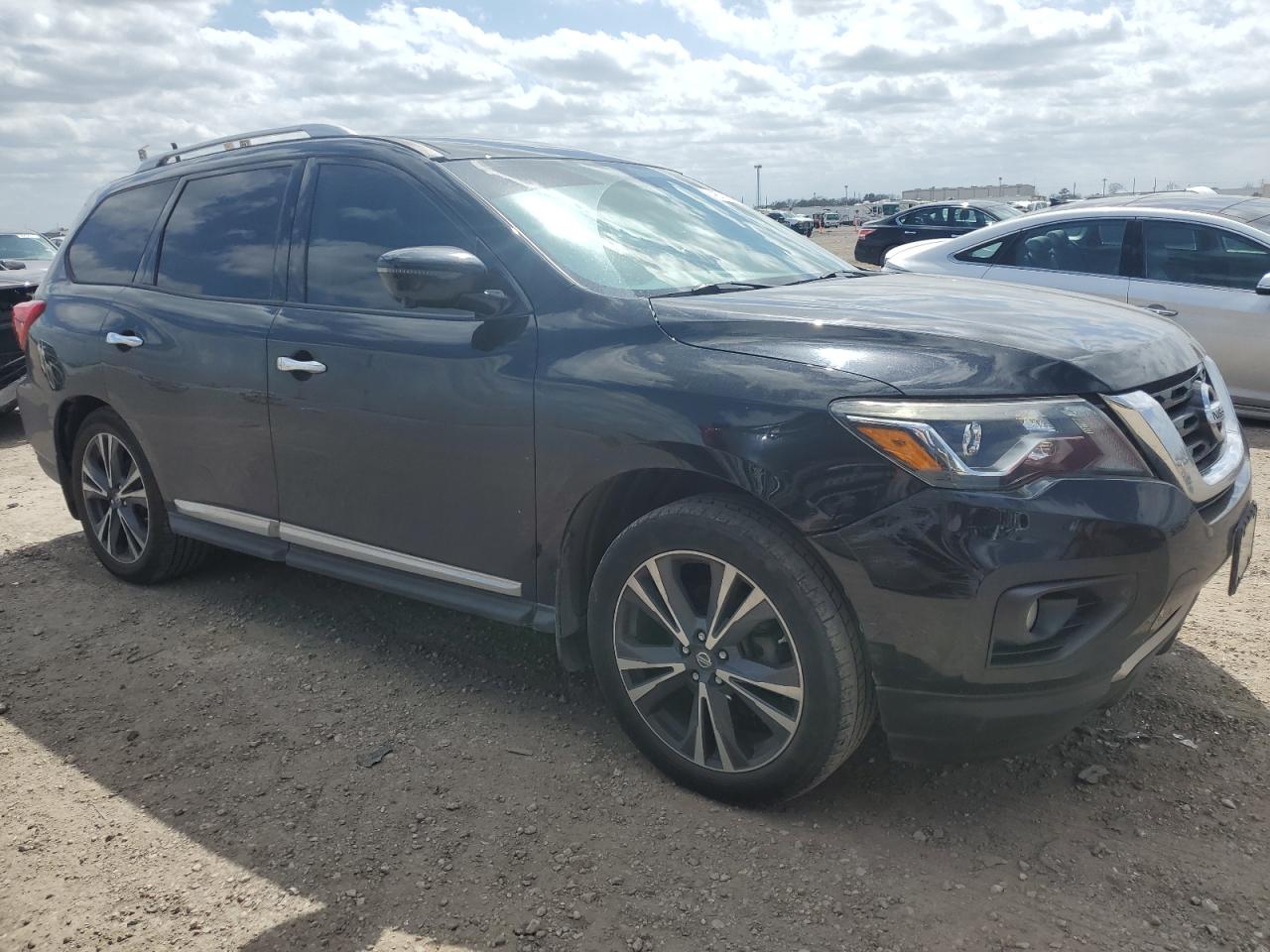 2017 Nissan Pathfinder VIN 5N1DR2MM5HC627217 Copart auction photo, rear end damage thumbnail 4