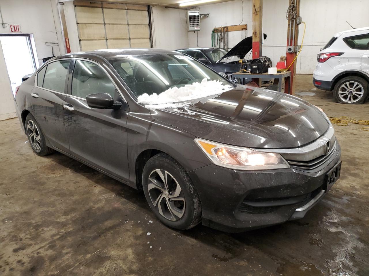 2017 Honda Accord VIN 1HGCR2F38HA100306 Copart auction photo, rear end damage thumbnail 4