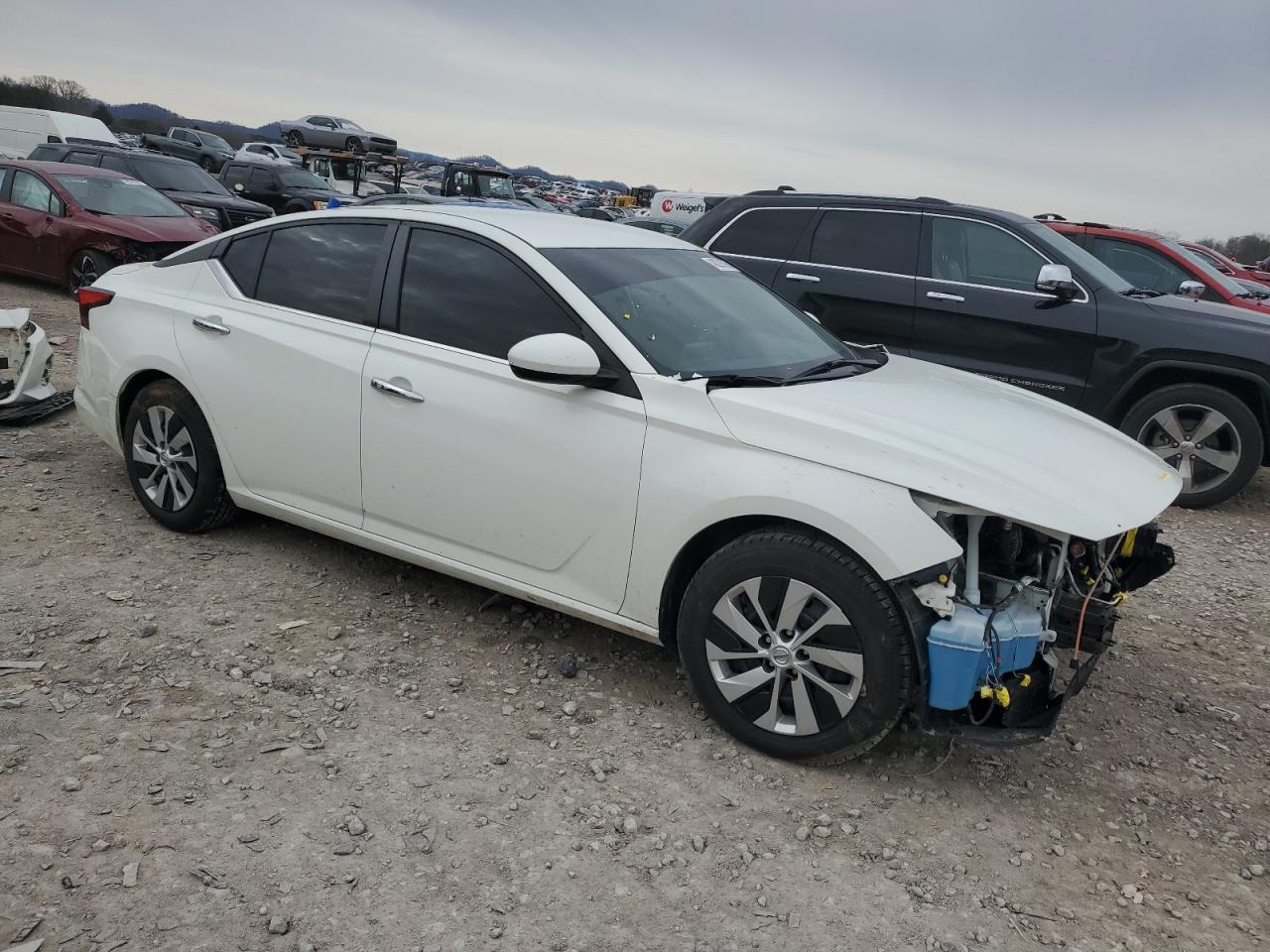 2019 Nissan Altima VIN 1N4BL4BV0KC207950 Copart auction photo, front end damage thumbnail 4