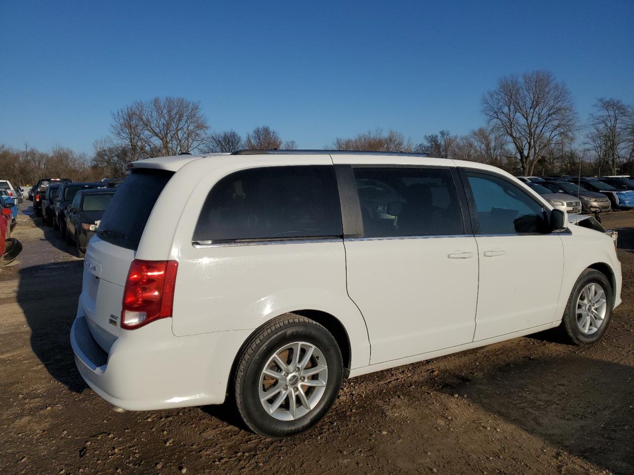 2019 Dodge Caravan VIN 2C4RDGCG1KR691979 Copart auction photo, front end damage thumbnail 3