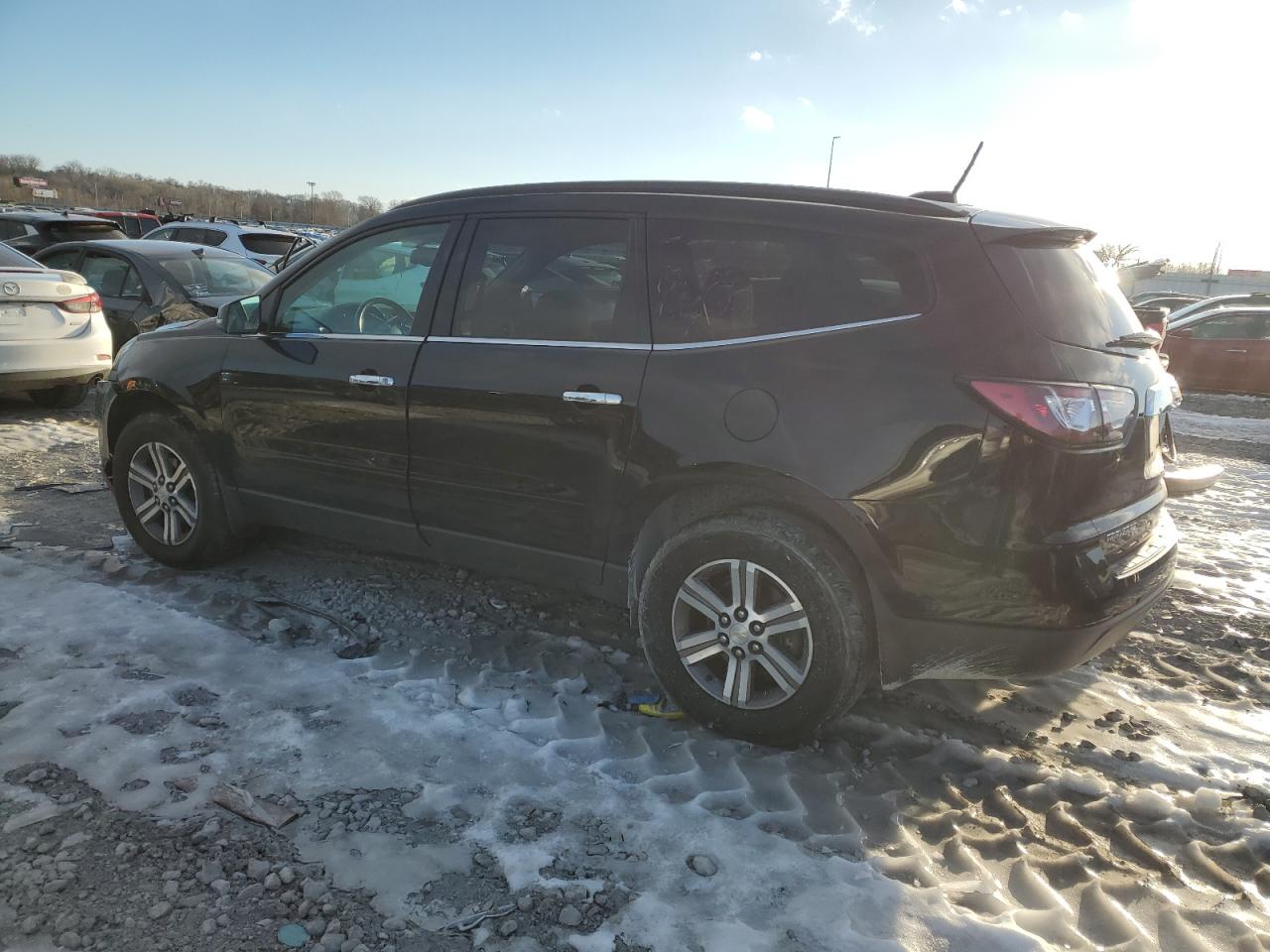 2017 Chevrolet Traverse VIN 1GNKRGKD7HJ172479 Copart auction photo, front end / minor dent/scratches damage thumbnail 2