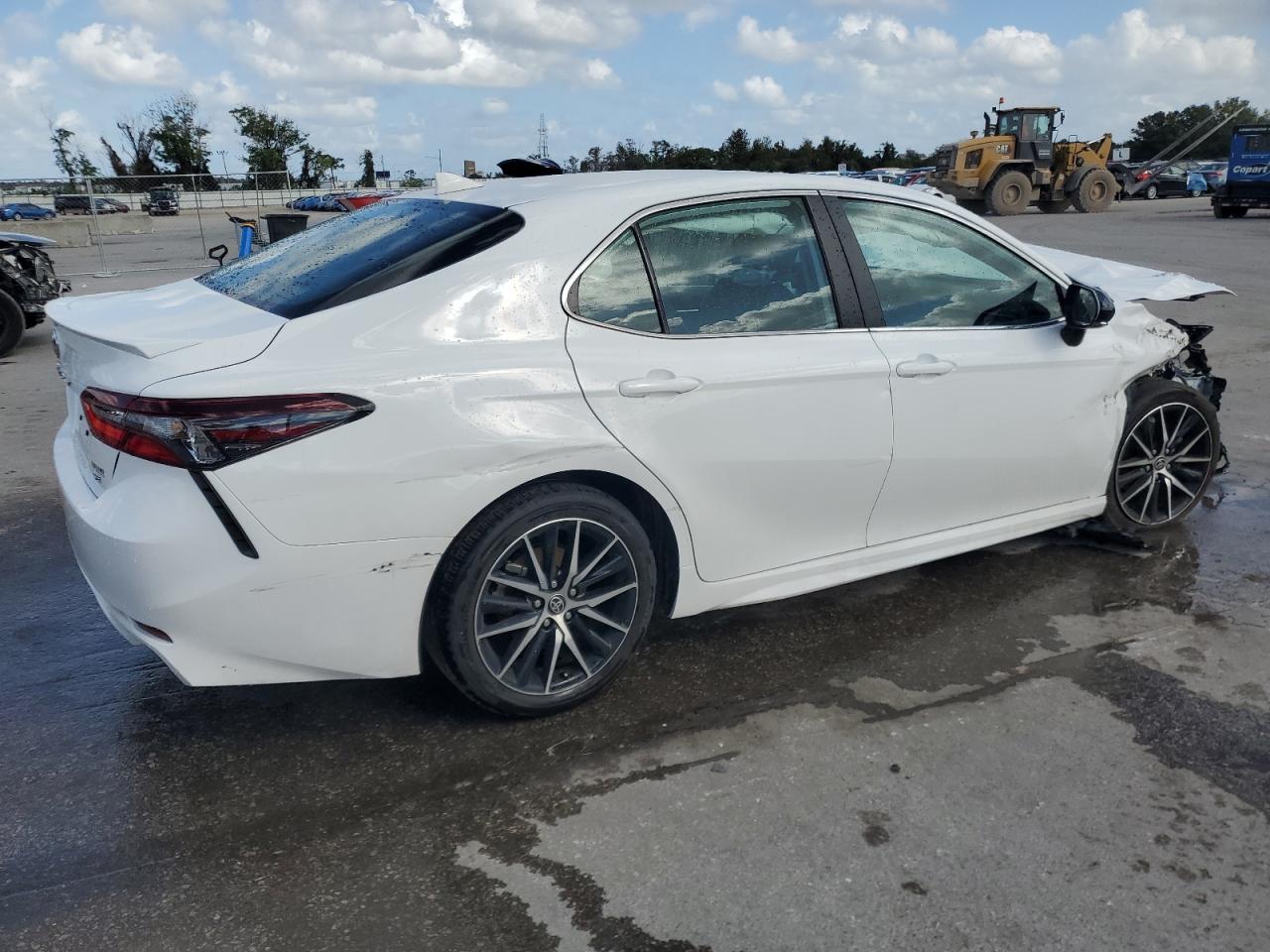 2023 Toyota Camry VIN 4T1G11AK3PU121749 Copart auction photo, front end / side damage thumbnail 3