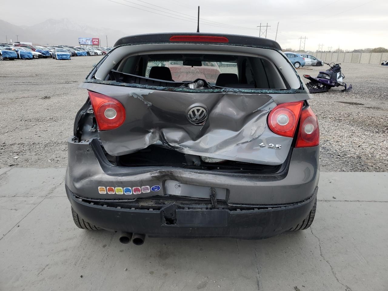 2007 Volkswagen Golf VIN WVWBR71K67W061156 Copart auction photo, rear end damage thumbnail 6