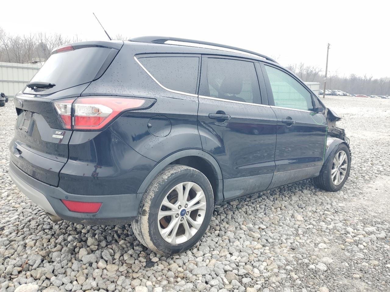 2017 Ford Escape VIN 1FMCU0GDXHUC97661 Copart auction photo, front end / side damage thumbnail 3