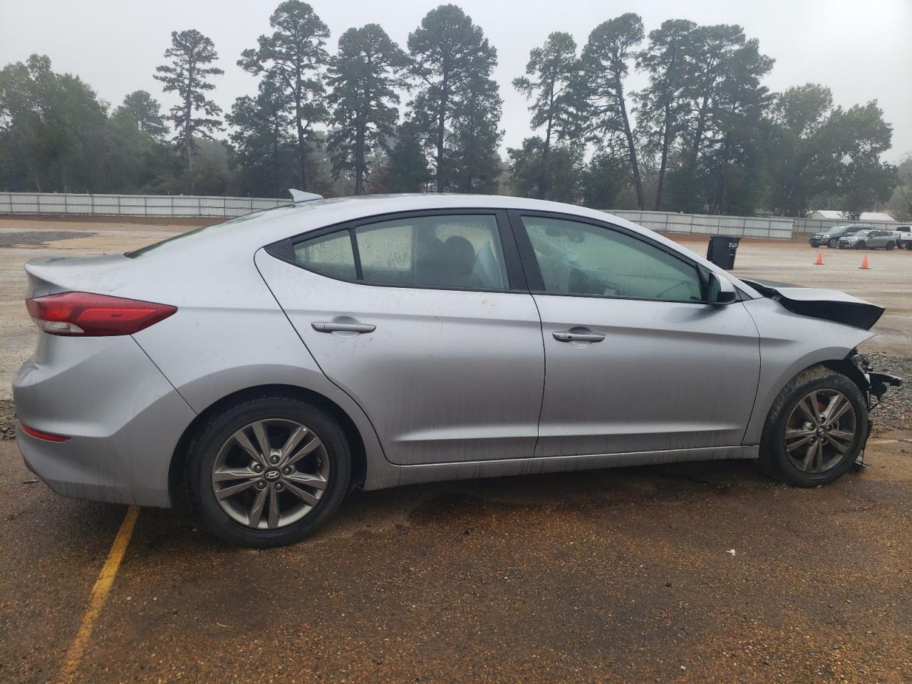 2017 Hyundai Elantra VIN 5NPD84LF6HH133555 Copart auction photo, front end damage thumbnail 3