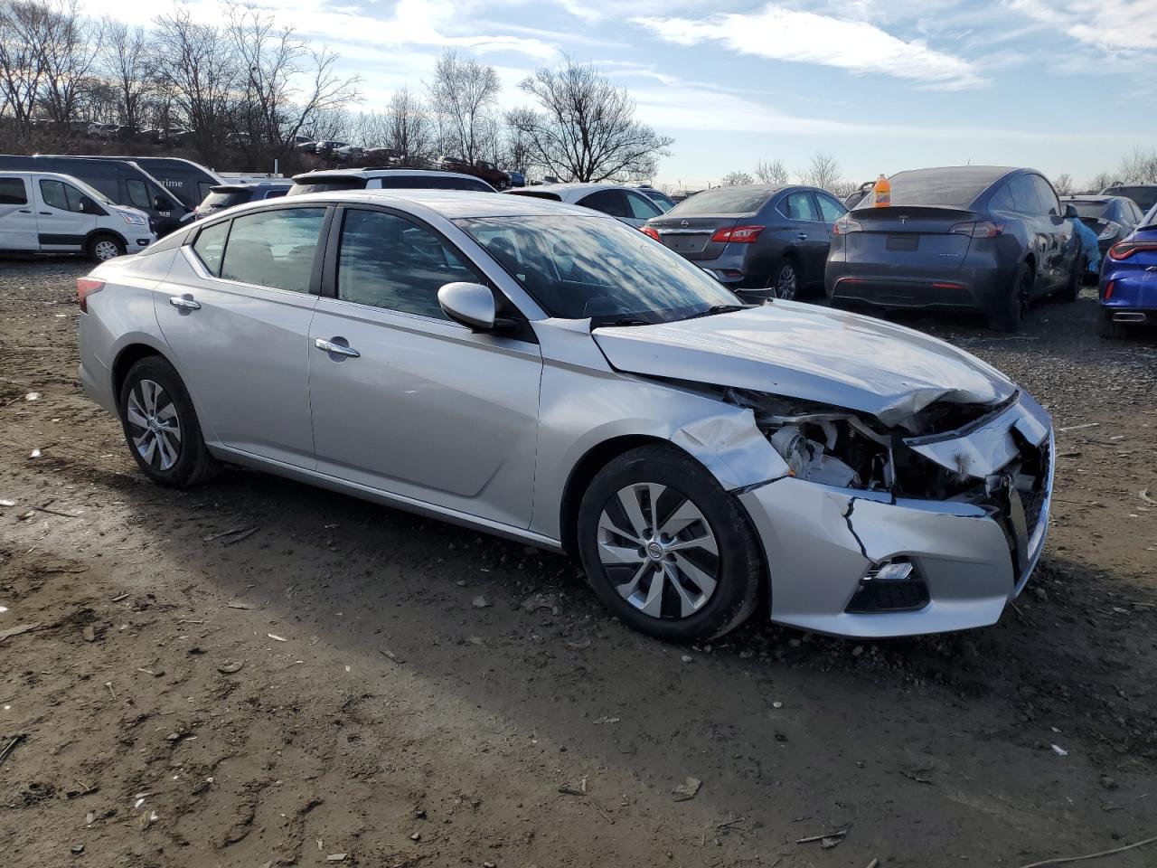 2020 Nissan Altima VIN 1N4BL4BV9LC268649 Copart auction photo, front end / minor dent/scratches damage thumbnail 4