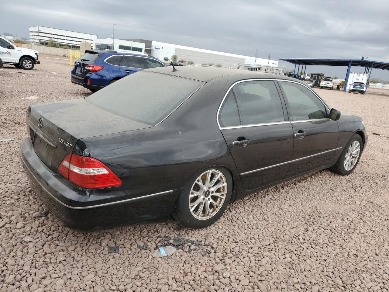 2004 Lexus LS VIN JTHBN36FX40145770 Copart auction photo, minor dent/scratches damage thumbnail 3