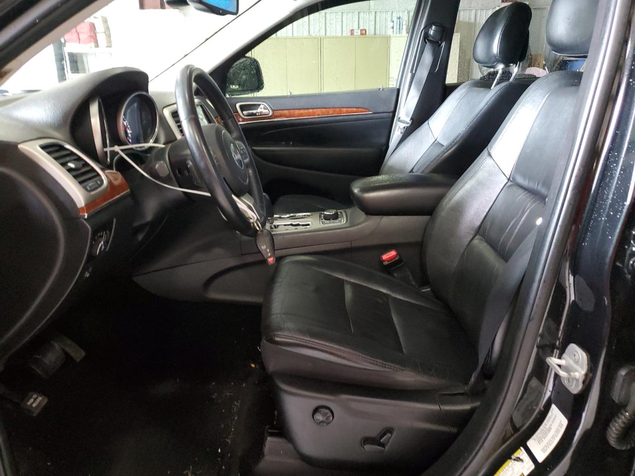 2013 Jeep Grand Cherokee VIN 1C4RJFBT1DC640205 Copart auction photo, minor dent/scratches damage thumbnail 7
