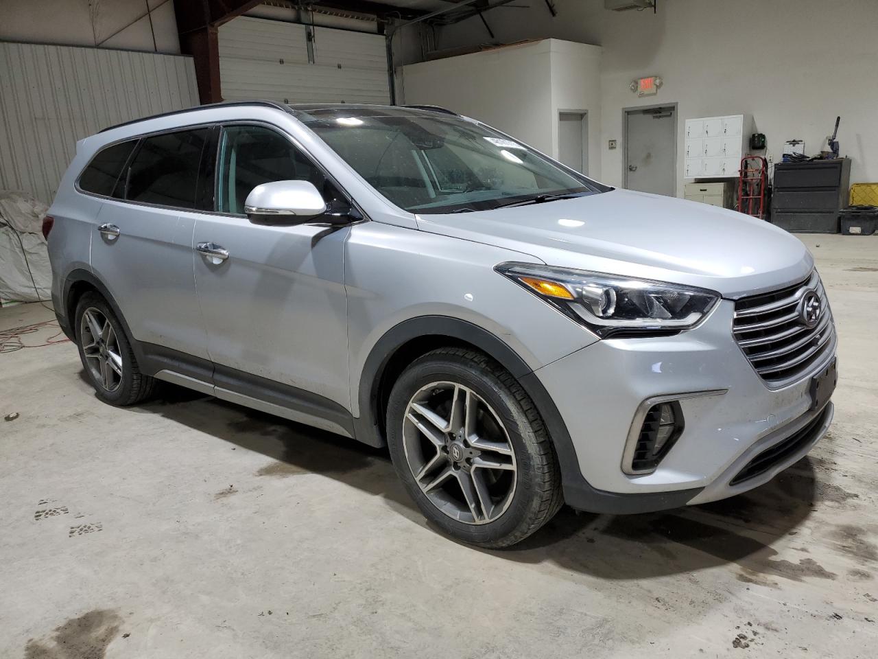 2017 Hyundai Santa Fe VIN KM8SRDHF7HU178700 Copart auction photo, minor dent/scratches damage thumbnail 4