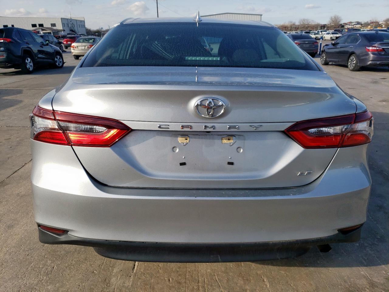 2021 Toyota Camry VIN 4T1C11AK1MU586900 Copart auction photo, front end damage thumbnail 6