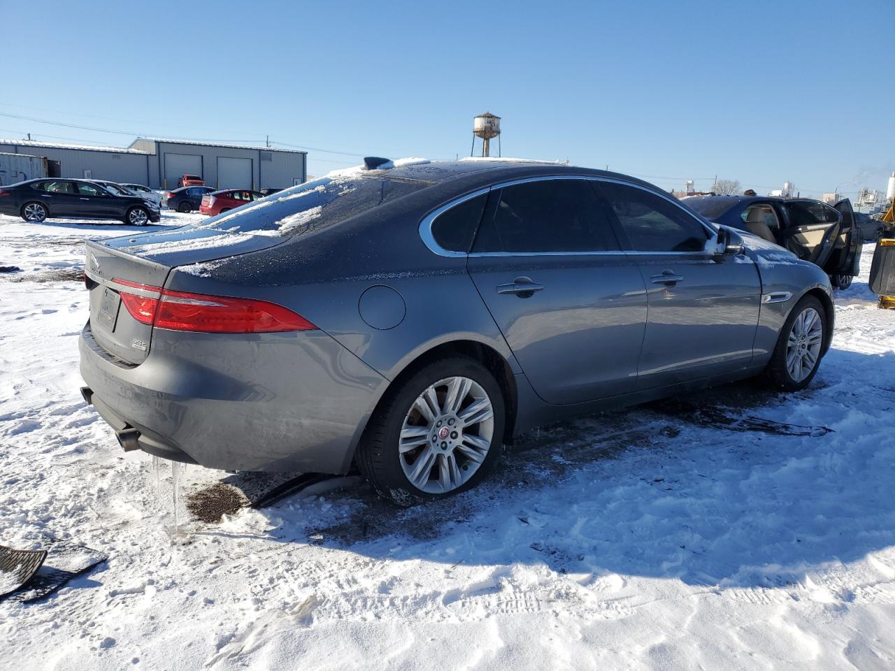 2018 Jaguar XF VIN SAJBJ4EV6JCY56096 Copart auction photo, front end damage thumbnail 3