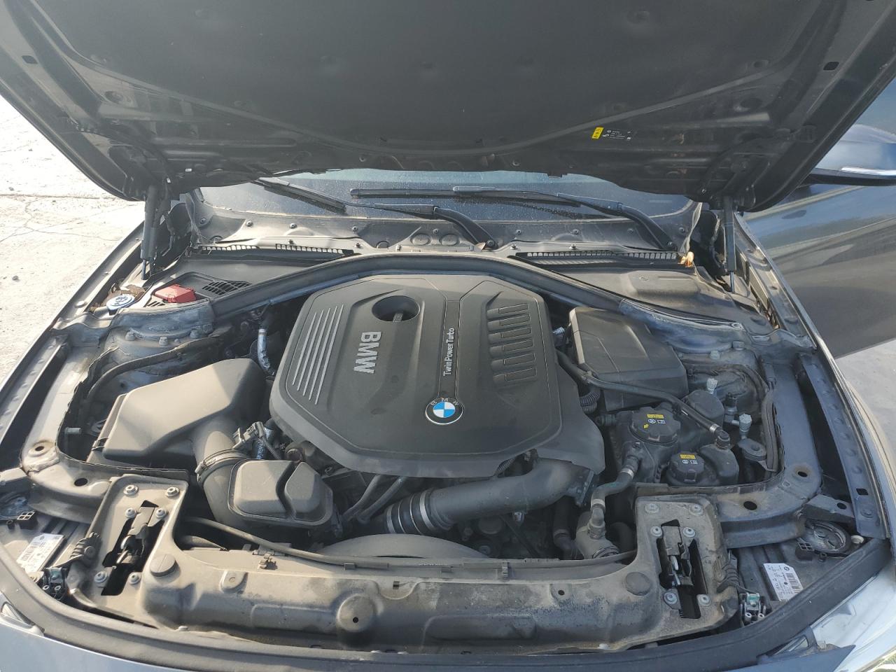 2018 BMW 3er VIN WBA8B7G54JNV11056 Copart auction photo, all over damage thumbnail 11
