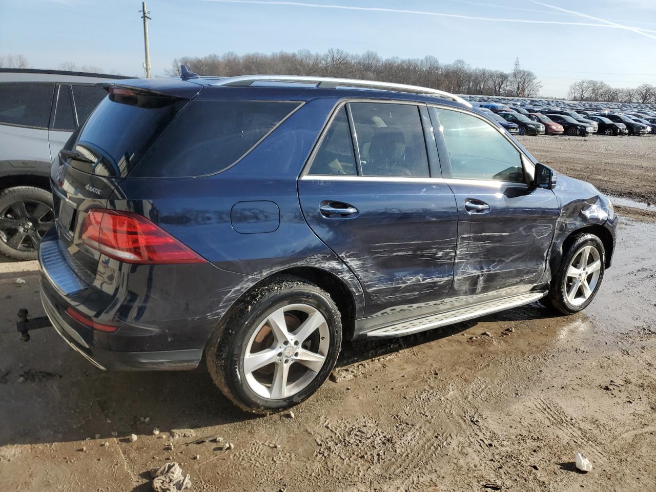 2016 Mercedes-Benz GLE VIN 4JGDA5HB5GA762385 Copart auction photo, side / front end damage thumbnail 3