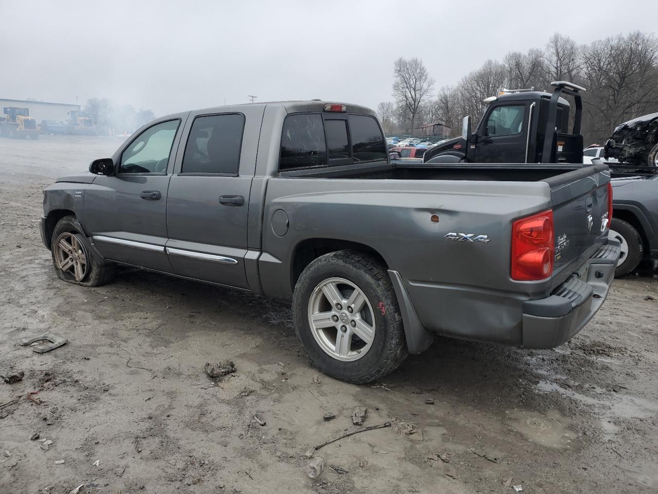 2010 Dodge Dakota VIN 1D7CW3GP5AS130822 Copart auction photo, front end / rear end damage thumbnail 2