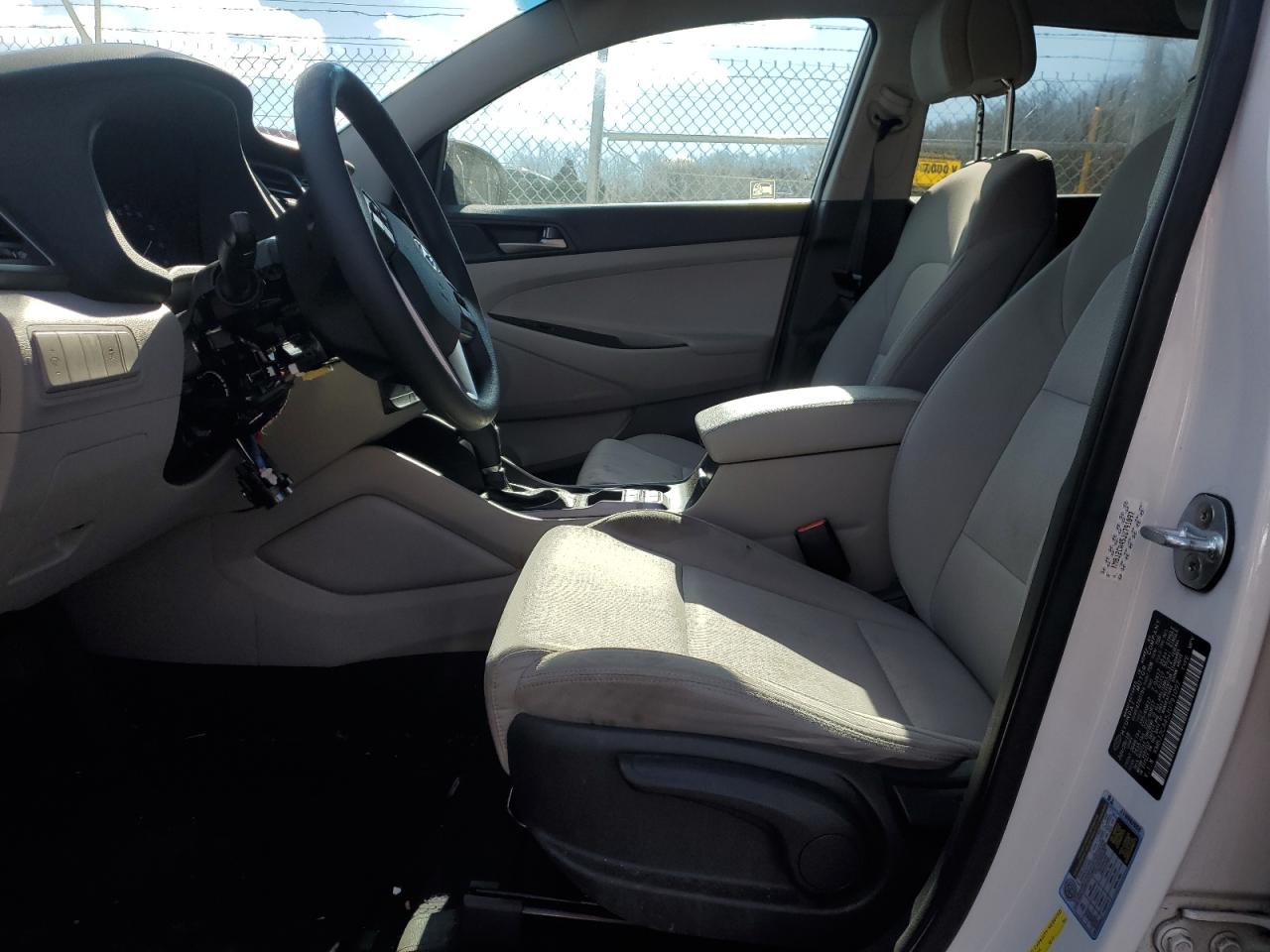 2018 Hyundai Tucson VIN KM8J2CA45JU791097 Copart auction photo, vandalism damage thumbnail 7