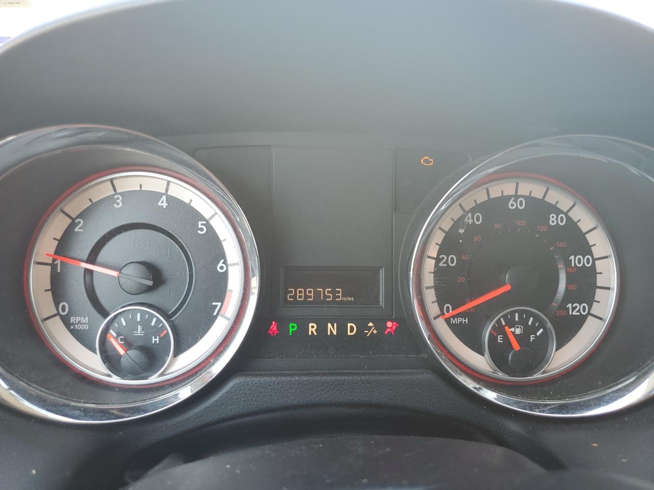 2017 Dodge Caravan VIN 2C4RDGBG2HR776520 Copart auction photo, minor dent/scratches damage thumbnail 9