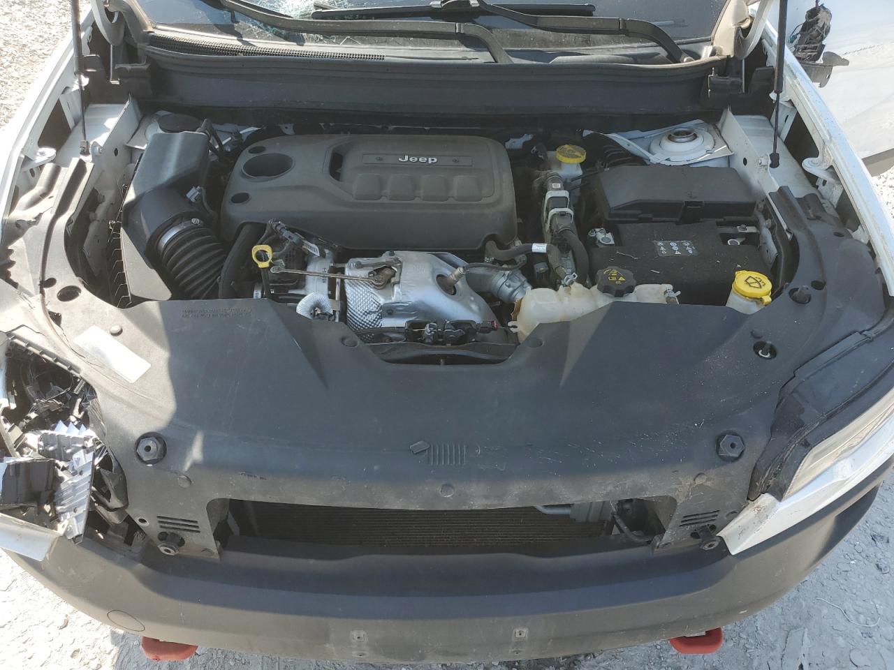 2019 Jeep Cherokee VIN 1C4PJMBN2KD225253 Copart auction photo, rollover damage thumbnail 12