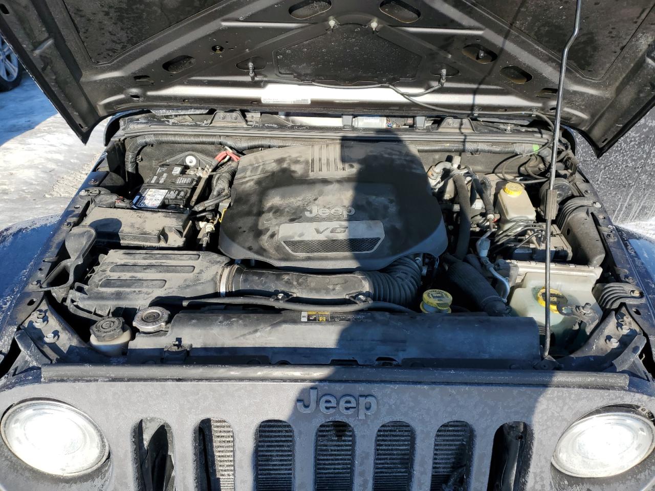2017 Jeep Wrangler VIN 1C4HJWDG2HL584986 Copart auction photo, rear end / front end damage thumbnail 13
