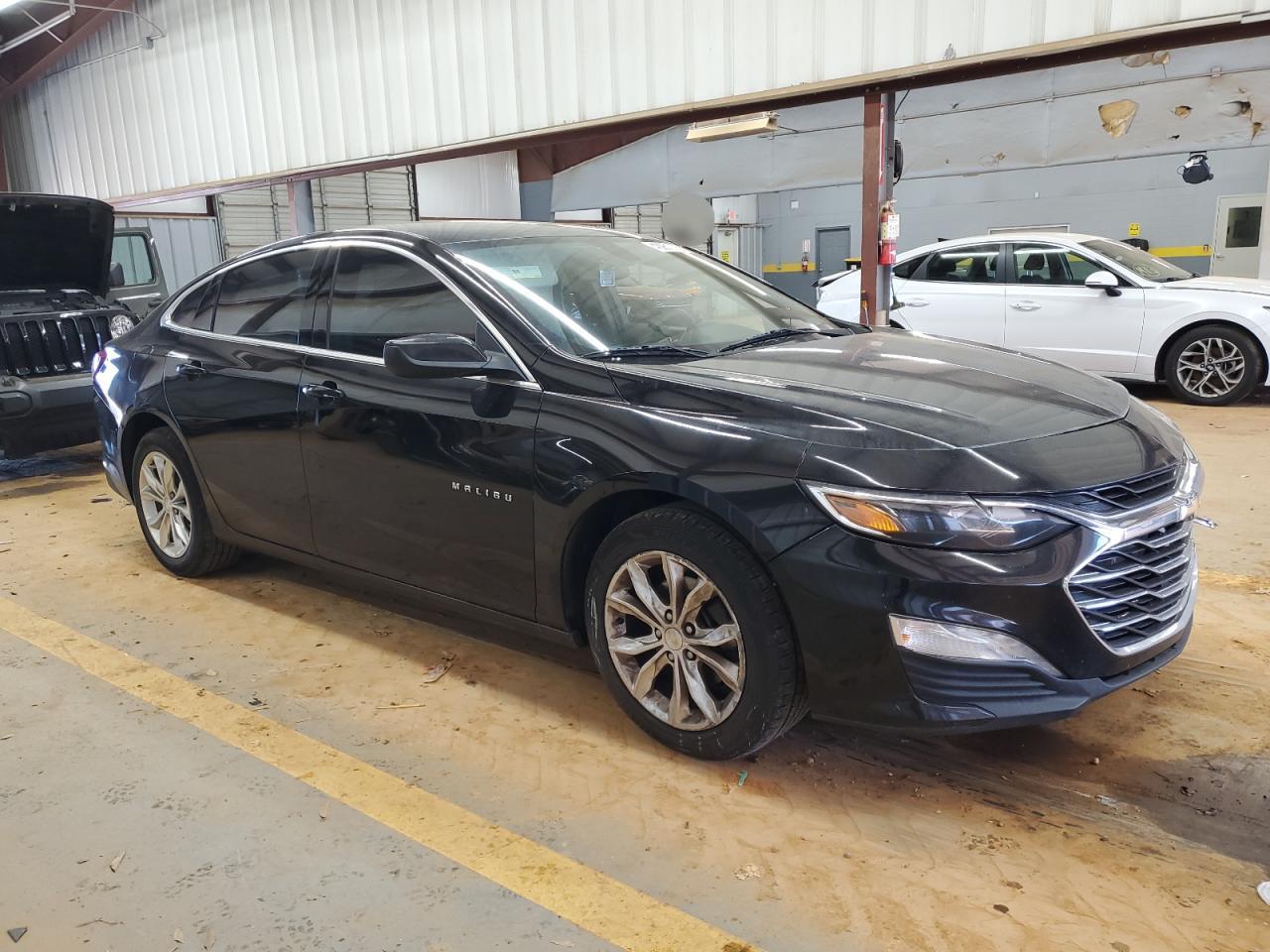 2020 Chevrolet Malibu VIN 1G1ZD5ST6LF041095 Copart auction photo, front end damage thumbnail 4