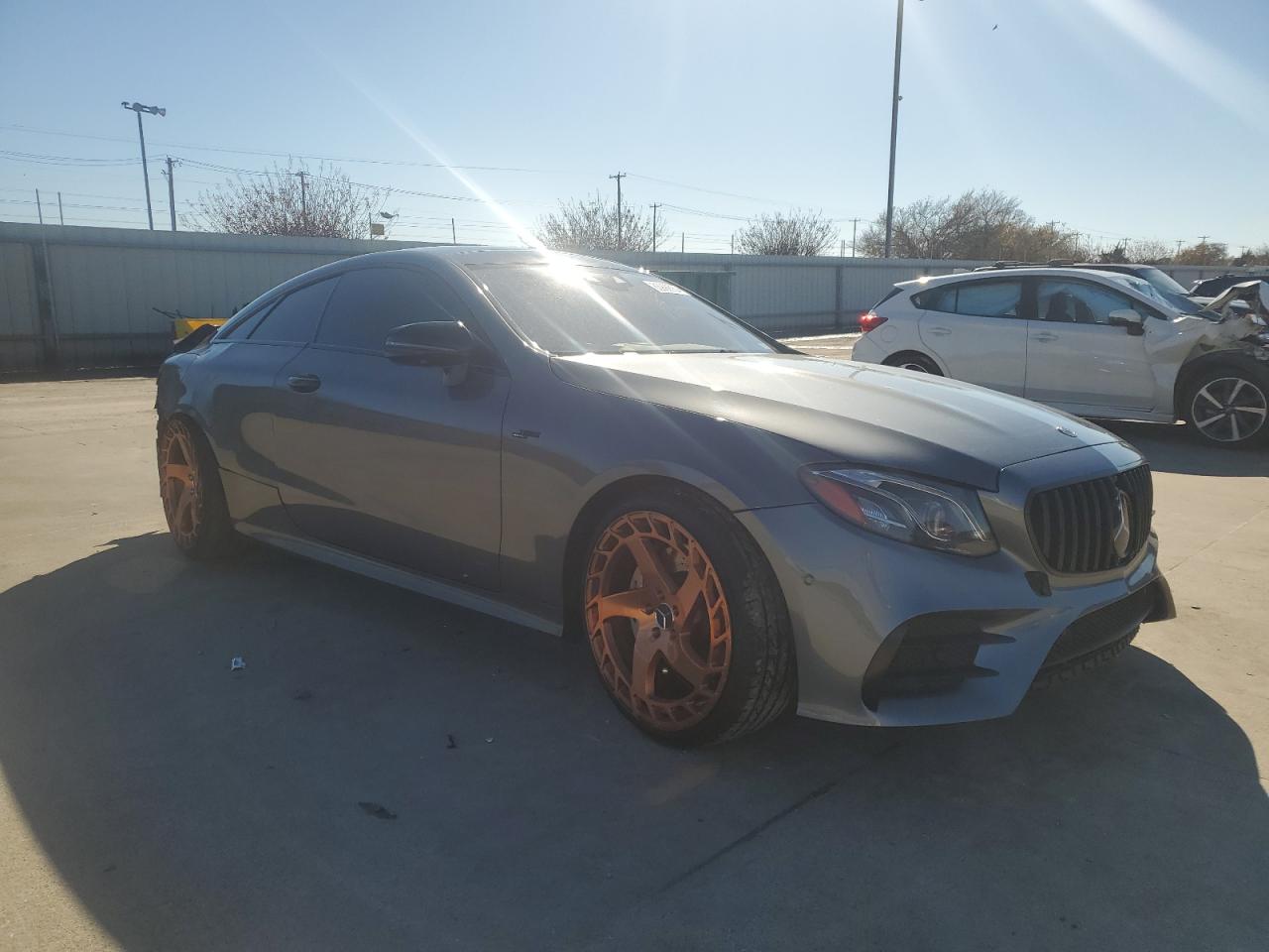 2019 Mercedes-Benz E-klasse VIN WDD1J6BB2KF088591 Copart auction photo, all over damage thumbnail 4