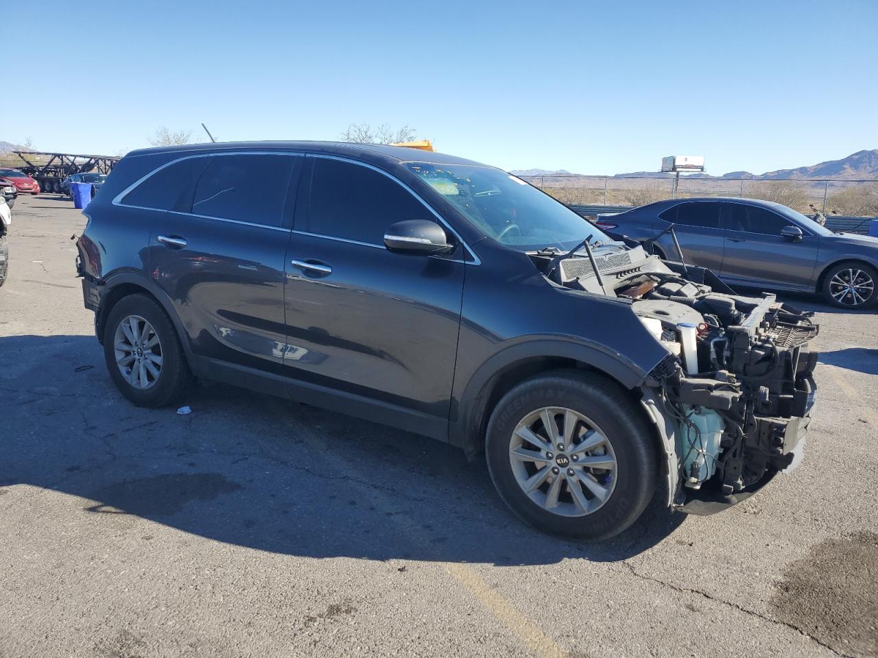 2019 KIA Sorento VIN 5XYPG4A35KG460486 Copart auction photo, front end / rear end damage thumbnail 4