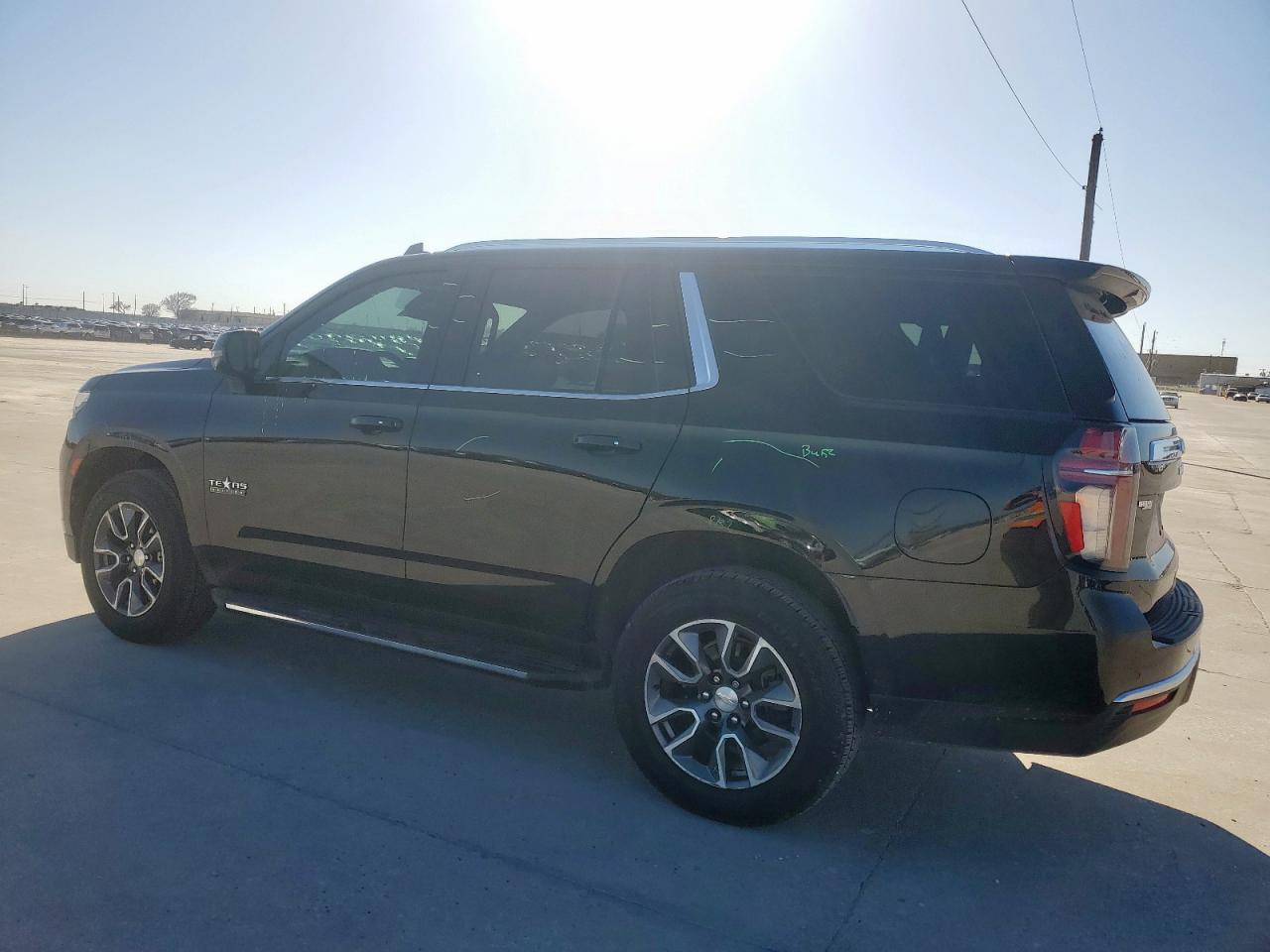 2023 Chevrolet Tahoe VIN 1GNSCNKD4NR355700 Copart auction photo, minor dent/scratches damage thumbnail 2