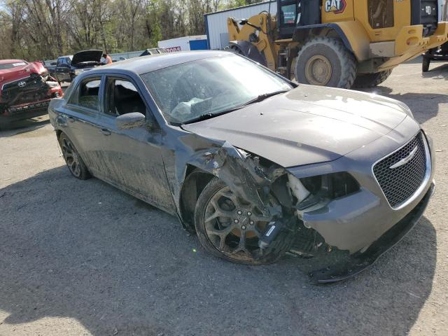 2019 Chrysler 300 VIN 2C3CCABG1KH555482 Copart auction photo, side / rear end damage thumbnail 4