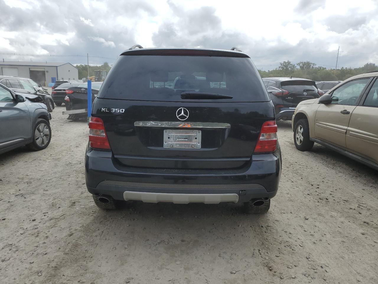 2006 Mercedes-Benz M-klasse VIN 4JGBB86E66A007019 Copart auction photo, minor dent/scratches damage thumbnail 6