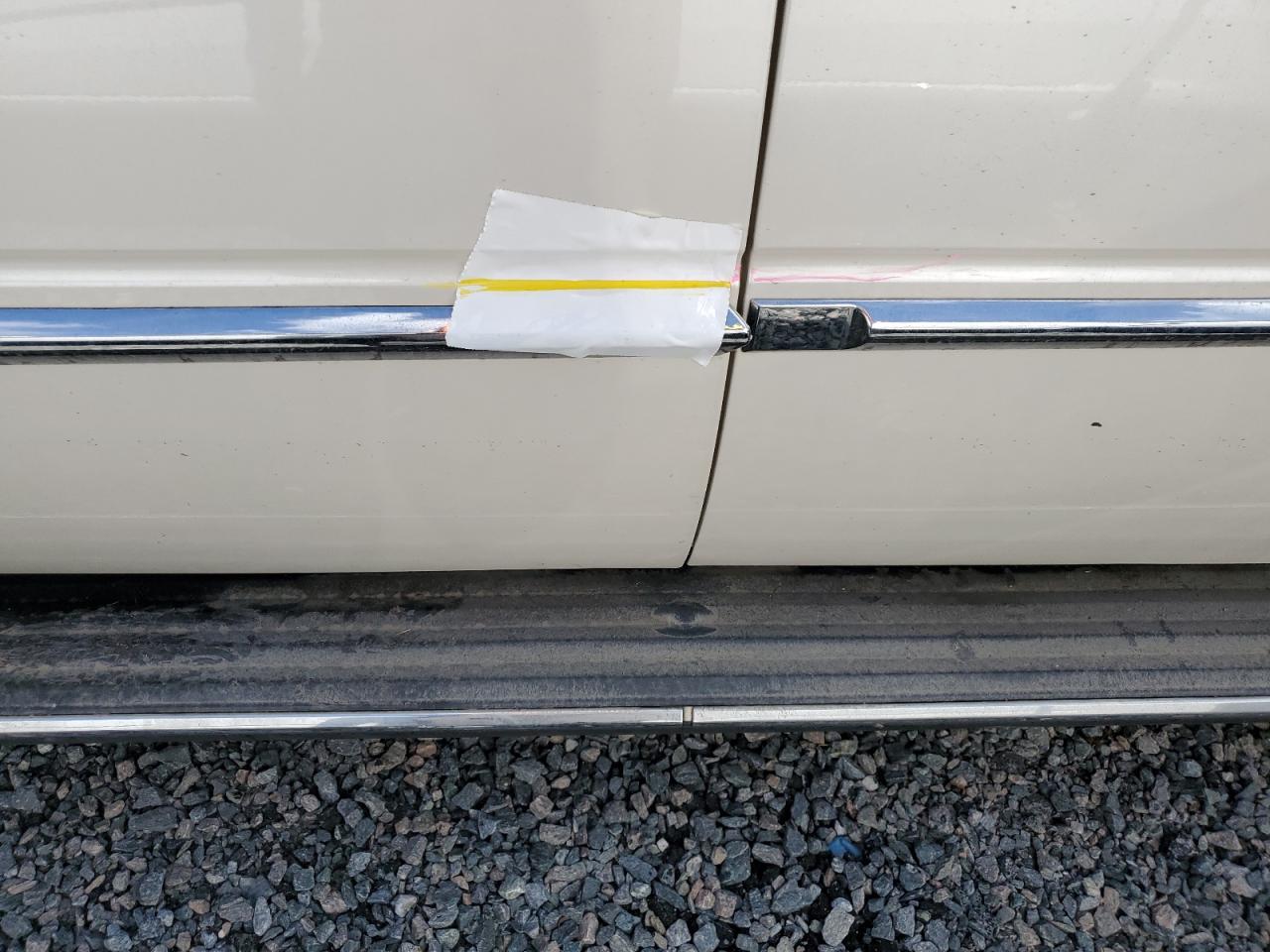 2010 Cadillac Escalade VIN 3GYVKMEF2AG181324 Copart auction photo, water/flood damage thumbnail 12
