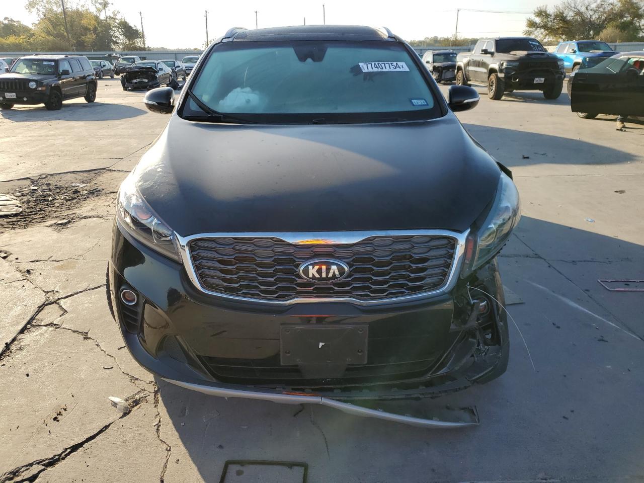 2020 KIA Sorento VIN 5XYPH4A54LG650781 Copart auction photo, front end damage thumbnail 5