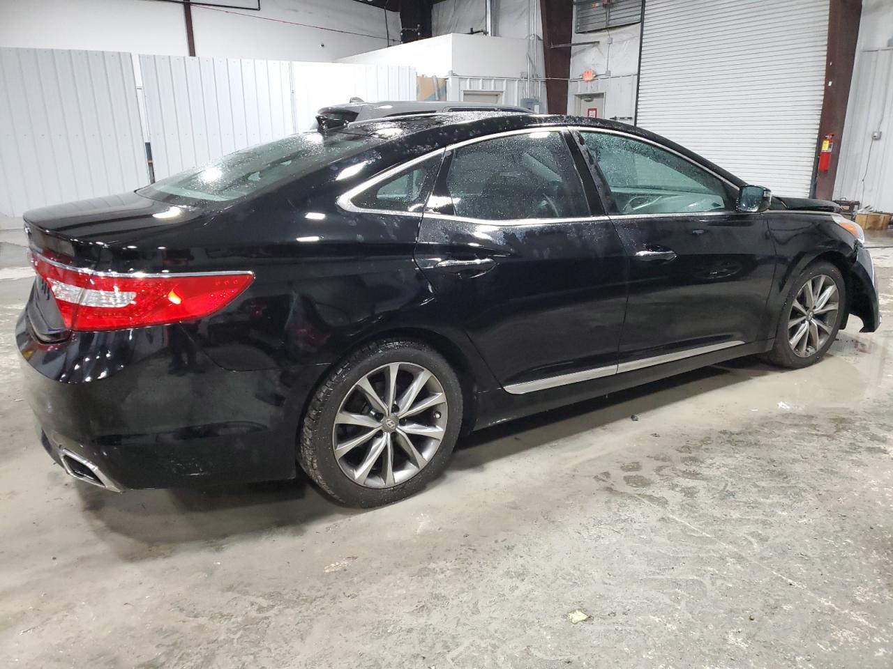 2016 Hyundai Azera VIN KMHFG4JG8GA555447 Copart auction photo, front end damage thumbnail 3