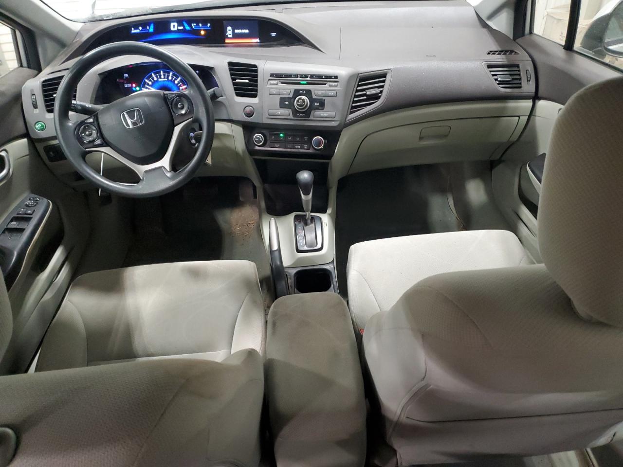 2012 Honda Civic VIN 19XFB2F55CE055882 Copart auction photo, rear end / minor dent/scratches damage thumbnail 8