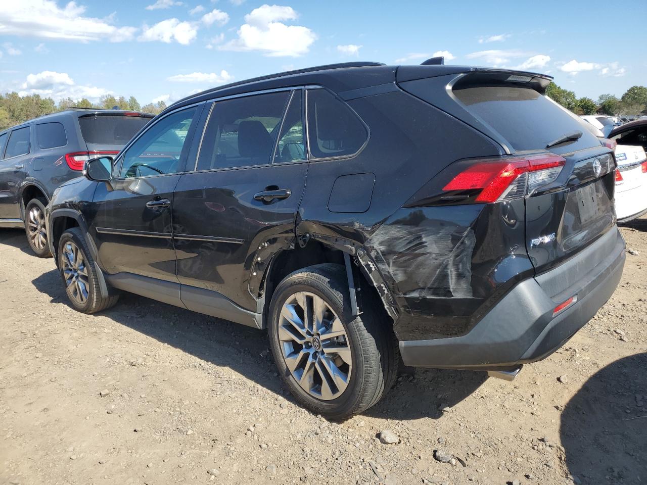 2019 Toyota RAV 4 VIN 2T3A1RFV1KW045407 Copart auction photo, rear end / side damage thumbnail 2