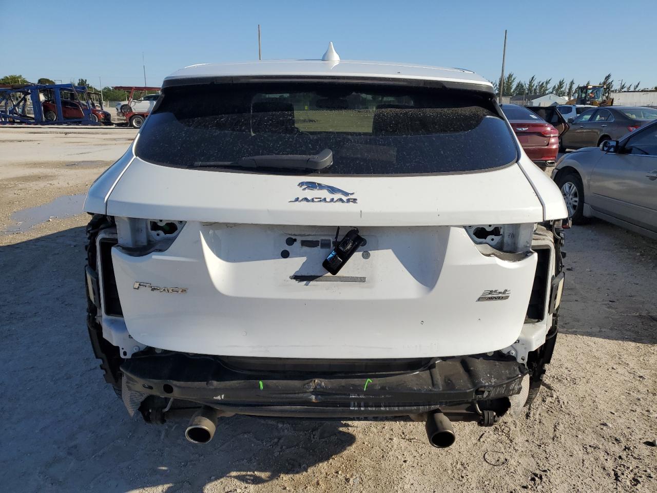 2017 Jaguar F-Pace VIN SADCJ2BV5HA047548 Copart auction photo, front end / rear end damage thumbnail 6