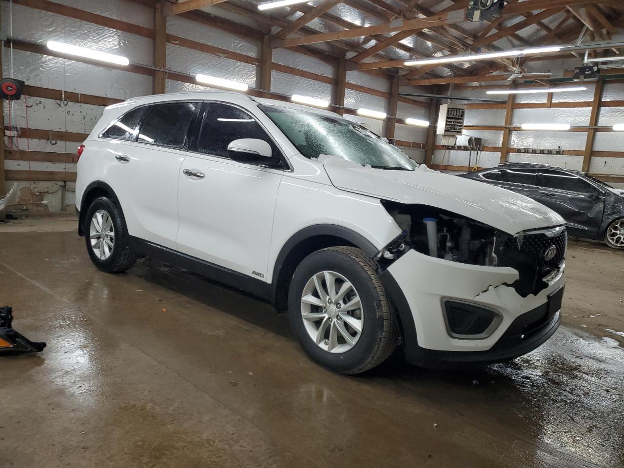 2016 KIA Sorento VIN 5XYPGDA31GG086143 Copart auction photo, front end damage thumbnail 4