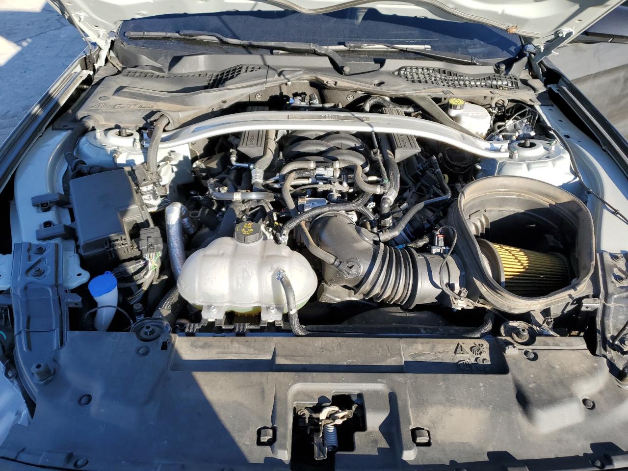 2022 Ford Mustang VIN 1FA6P8R02N5555314 Copart auction photo, normal wear damage thumbnail 11