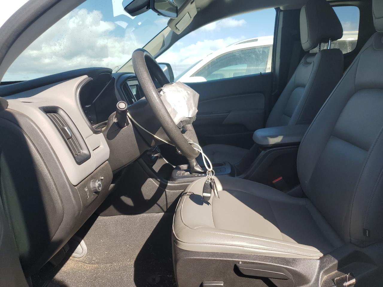 2019 Chevrolet Colorado VIN 1GCHSBEA3K1303877 Copart auction photo, front end damage thumbnail 7