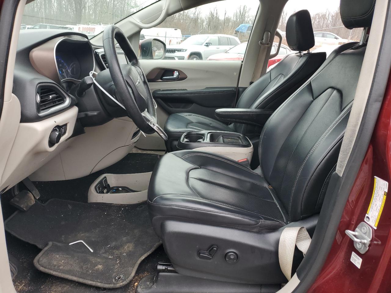 2020 Chrysler Voyager VIN 2C4RC1DG5LR139868 Copart auction photo, front end damage thumbnail 7