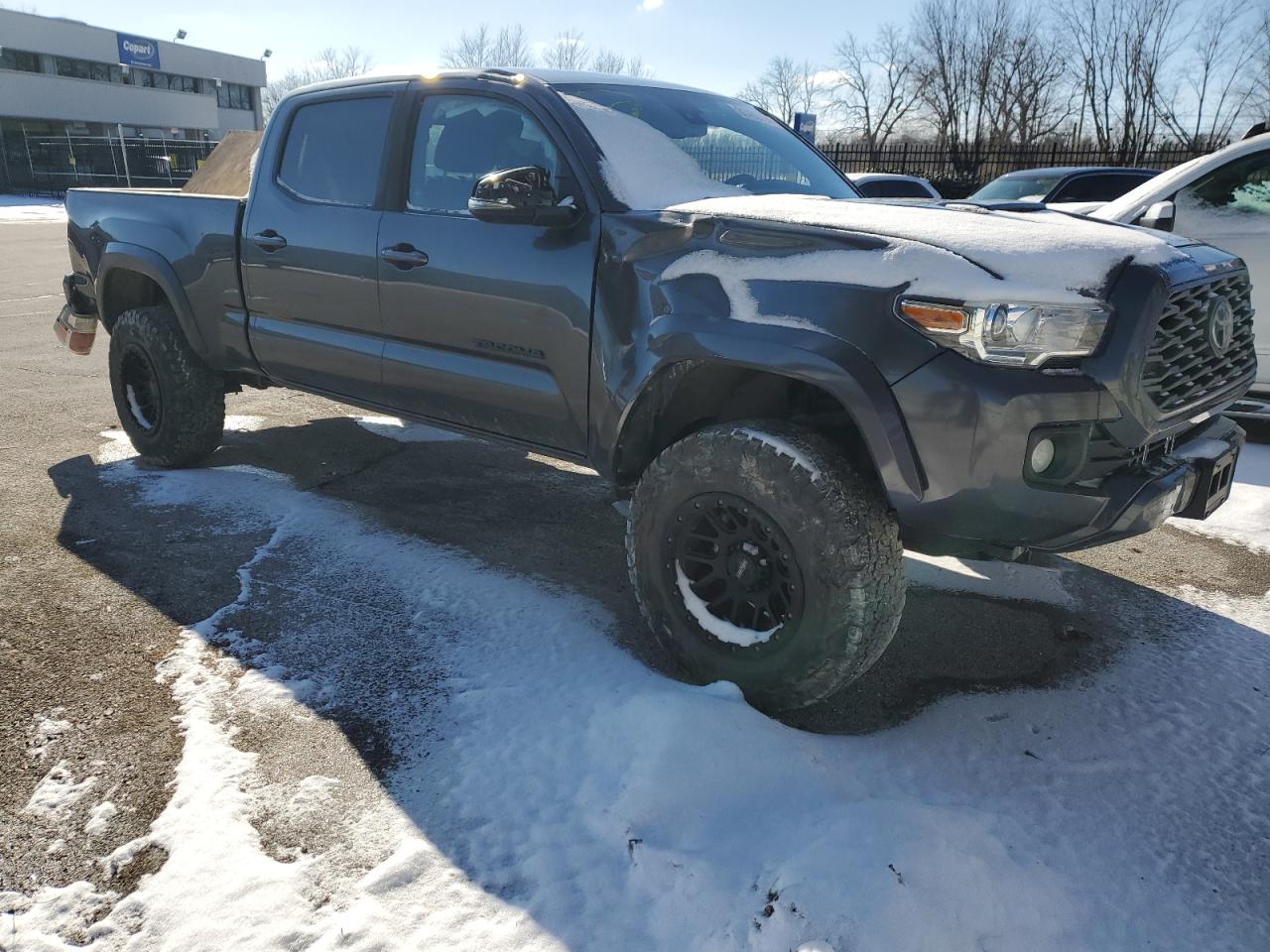 2020 Toyota Tacoma VIN 3TMDZ5BN8LM093901 Copart auction photo, rollover damage thumbnail 4