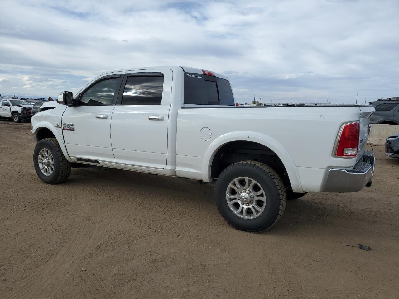 2018 RAM 2500 VIN 3C6UR5FL6JG241944 Copart auction photo, front end / side damage thumbnail 2