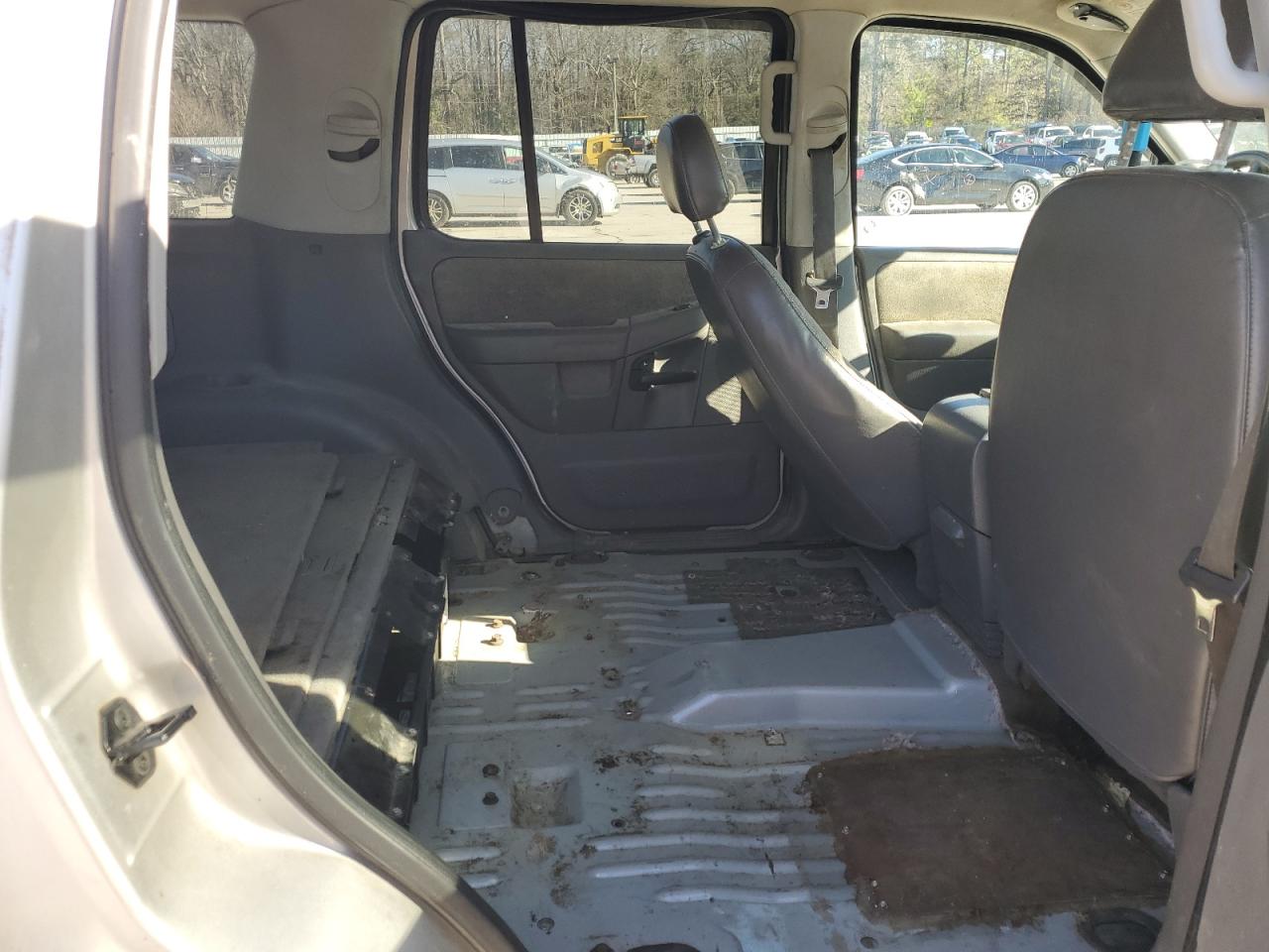 2004 Ford Explorer VIN 1FMZU62K34UB36548 Copart auction photo, front end / side damage thumbnail 10