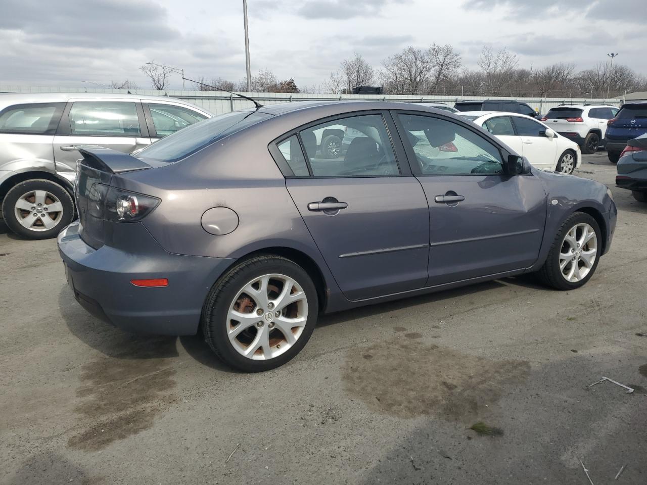 2008 Mazda 3 VIN JM1BK32G381187240 Copart auction photo, minor dent/scratches / vandalism damage thumbnail 3
