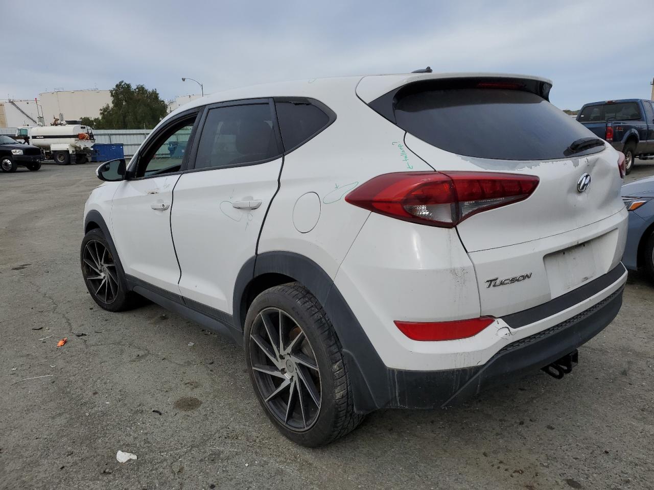 2016 Hyundai Tucson VIN KM8J23A48GU249713 Copart auction photo, all over / vandalism damage thumbnail 2
