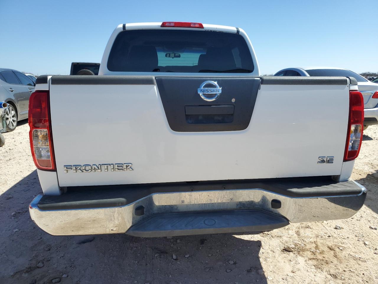 2008 Nissan Navara (Frontier) VIN 1N6AD07UX8C417344 Copart auction photo, minor dent/scratches damage thumbnail 6